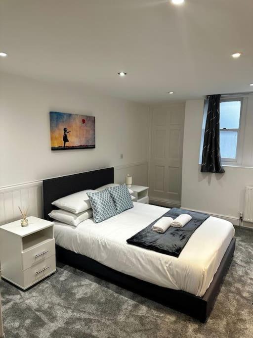 Amazing 2Bed2Bath Edgeware Apartment Londra Exterior foto