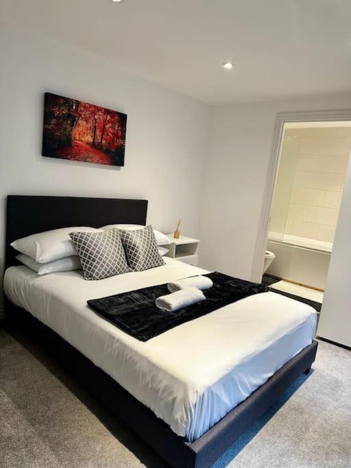 Amazing 2Bed2Bath Edgeware Apartment Londra Exterior foto
