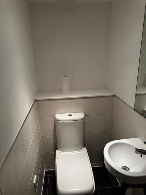 Amazing 2Bed2Bath Edgeware Apartment Londra Exterior foto